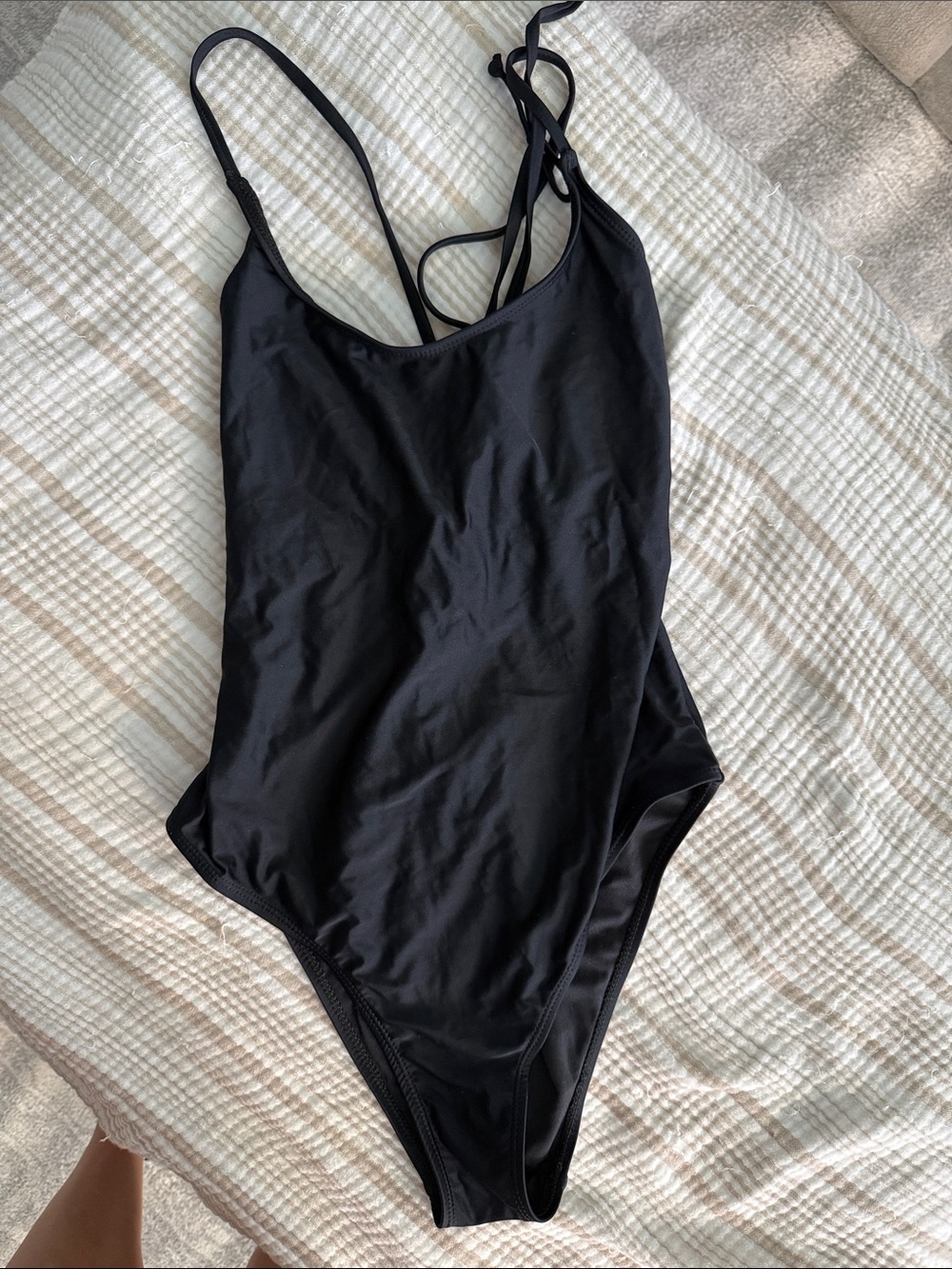 Source Unknown Black Scoop-Back One-Piece Swimsuit